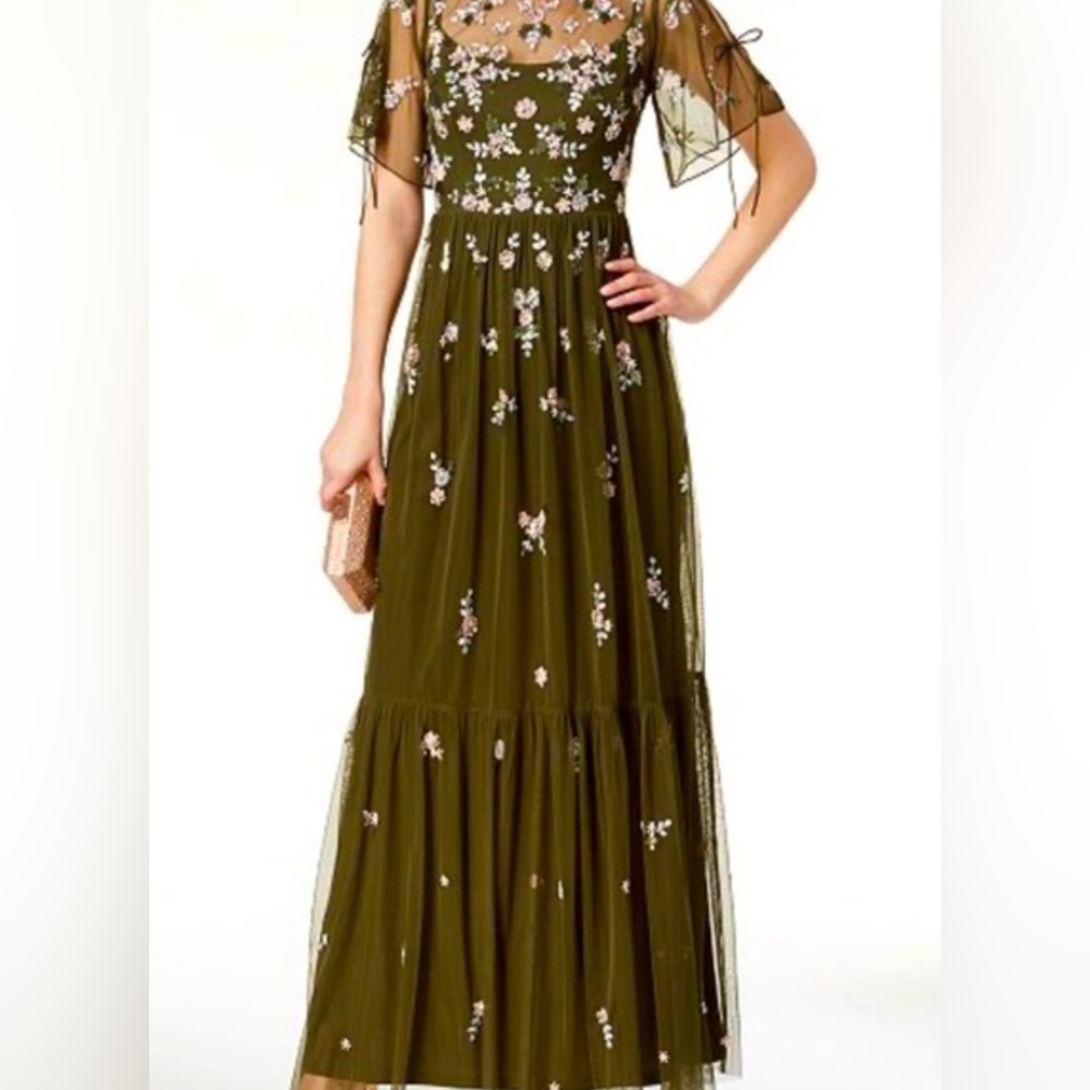 ADRIANNA PAPELL FORMAL DRESS